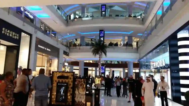 al-rais-shopping-centre-1